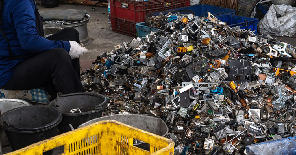 E-Waste & ITAD Trends 2025: A Playbook for Investment Recovery Professionals