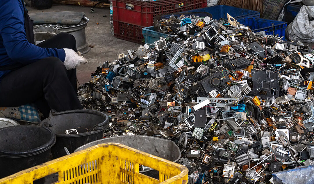 E-Waste & ITAD Trends 2025: A Playbook for Investment Recovery Professionals